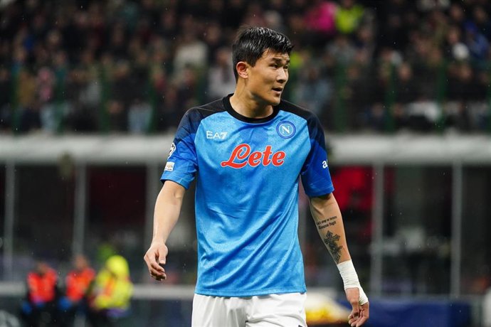 Archivo - Kim Min-jae durante el partido ante el Milan en los cuartos de final de la Champions League.