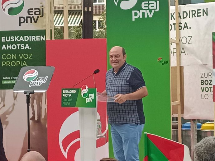 El presidente del EBB del PNV, Andoni Ortuzar, en un acto electoral en Getxo