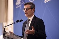 Bolaños defiende el "compromiso" del Gobierno con fondos para Andalucía y afea a la Junta su "mínima" ejecución