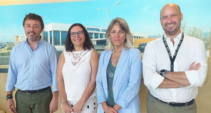 De izquierda a derecha, el director general del Servicio de Salud, Javier Ureña, la consellera de Salud, Manuela García, la exgerente del Hospital de Inca, Soledad Gallardo, y el nuevo gerente del hospital, Francisco Ferrer.