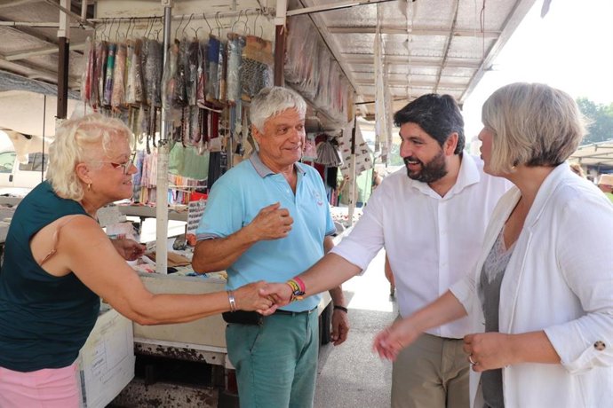 El presidente del PPRM, Fernando López Miras, en Cartagena, acompañado por la alcaldesa Noelia Arroyo