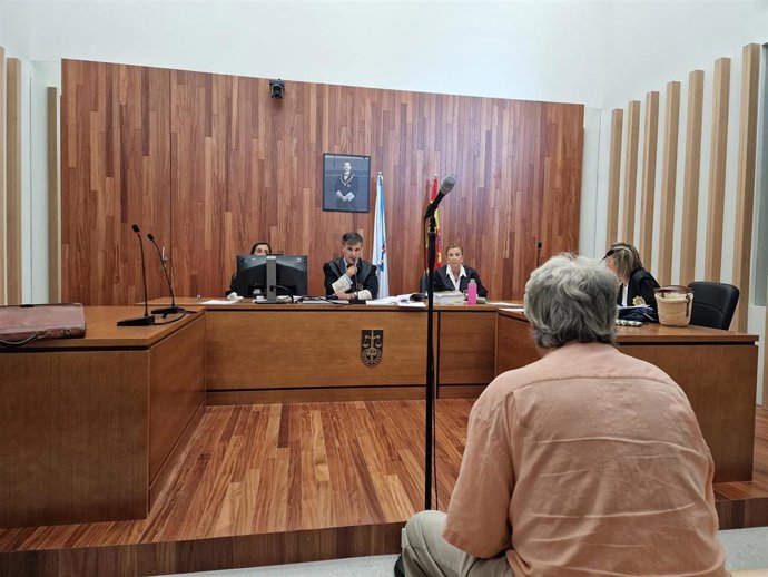 Acepta dos años de cárcel el hombre que poseía hasta ocho armas de fuego en su domicilio de Soutomaior.