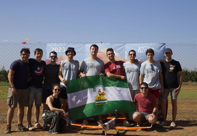 El equipo de aeromodelismo estudiantil Vantus de la Escuela Técnica Superior de Ingeniería de la Universidad de Sevilla (US) ha debutado en su primera competición, el XtraChallenge 2023 celebrada en Valencia.