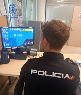 Agentes de la Policía Nacional en la Comisaría de Ibiza.