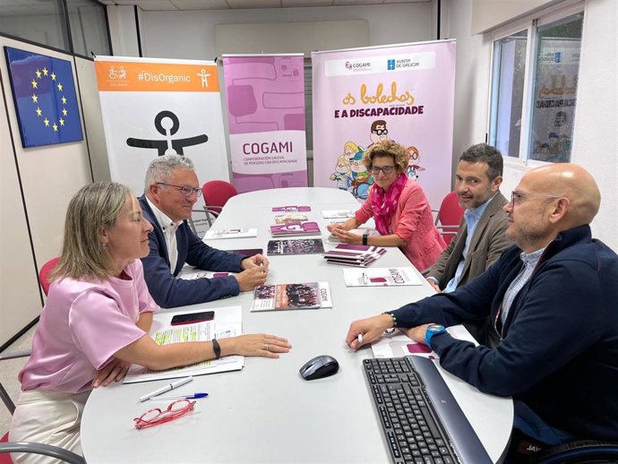 Reunión de la Xunta, con la conselleira Ethel Vázquez, con Cogami