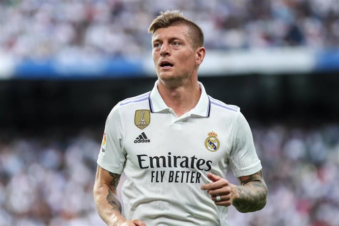 Archivo - El centrocampista del Real Madrid Toni Kroos durante un partido de la temporada 2022-2023