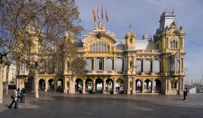 Archivo - Edifici del Portal de la Pau del Port de Barcelona