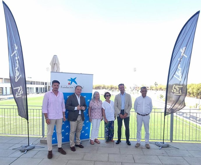 Un total de Diez menores participan en el Campus de Verano del CD Lamiya gracias a La Caixa y Cáritas.