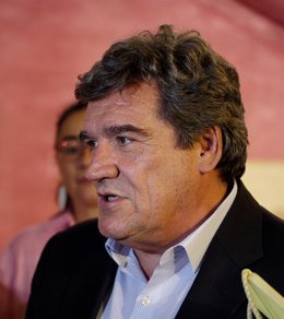 El ministro de Inclusión, Seguridad Social y Migraciones, José Luis Escrivá, en Logroño