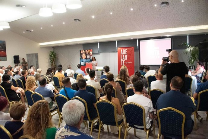 Margarita Robles: "El proyecto de Pedro Sánchez es de igualdad, de convivencia y de tolerancia"