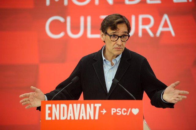 El líder del PSC, Salvador Illa, durant un míting del PSC sobre la cultura a Barcelona, Catalunya (Espanya).