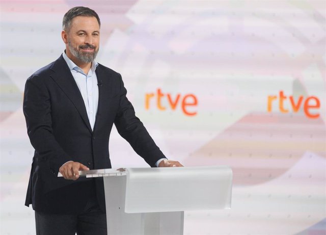 El candidato a la Presidencia por Vox, Santiago Abascal, antes del debate electoral organizado por RTVE bajo el título ‘23J el debate final’, en el Estudio 6 de Prado del Rey, a 19 de julio de 2023, en Madrid (España).