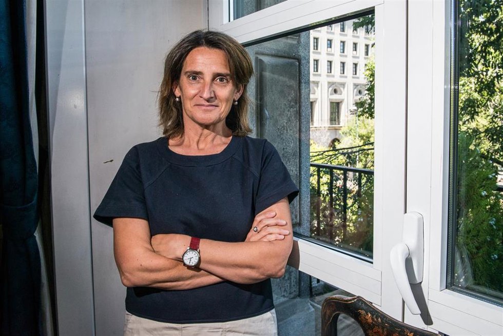 Archivo - La vicepresidenta cuarta del Gobierno y ministra para la Transición Ecológica, Teresa Ribera