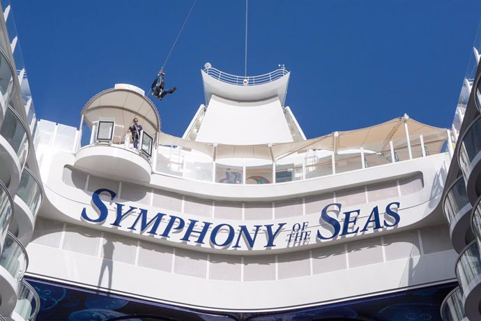 Tirolina del Symphony of the Seas