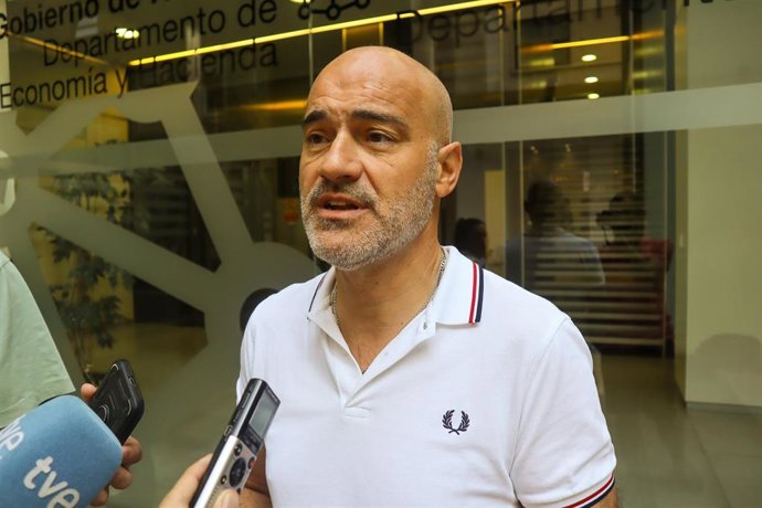 El candidato de Vox al Congreso por Navarra, Eduardo Gutiérrez de Cabiedes.