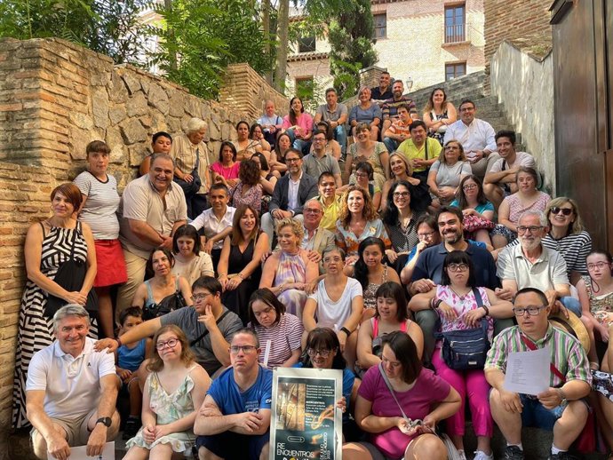 La Cámara Bufa acoge hasta finales de agosto una exposición con 51 obras de los integrantes de Down Toledo