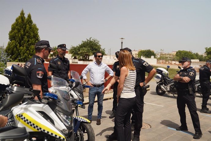 La Policía Local de Barrio de Paterna (Valencia) estrena 12 motos que mejorarán la eficacia y operatividad de los agentes