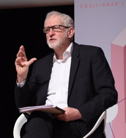 Archivo - El que fuera dirigente y diputado del Partido Laborista de Reino Unido, Jeremy Corbyn, interviene en el acto Tax the Rich. Equilibrar la balanza fiscal, en el Museo Reina Sofía, a 7 de febrero de 2022, en Madrid (España). 