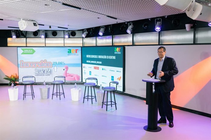 El presidente de la Asociación Española de Renting de Vehículos, José-Martín Castro