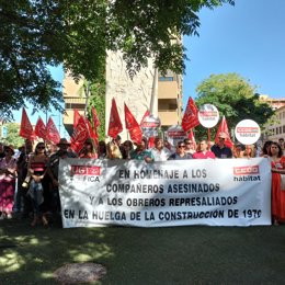 Homenaje a los tres obreros asesinados en la huelga de la Construcción en 1970.