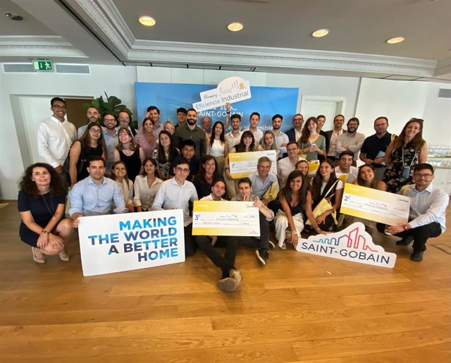 Estudiantes de la UEX y UPM, ganadores de los Premios Eficiencia Estudiantes de la UEX y UPM, ganadores de los Premios Eficiencia