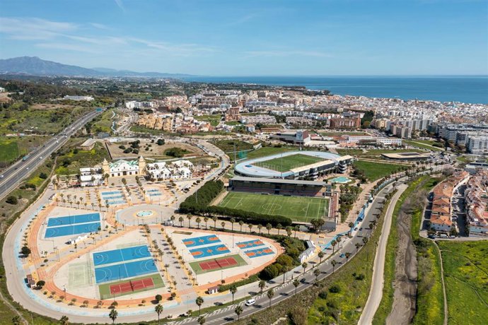 Archivo - Instalaciones deportivas de Estepona