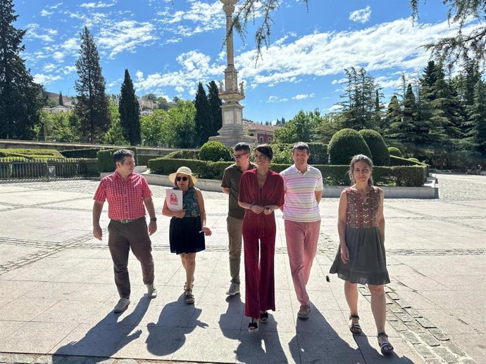 Martina Velarde pide en Granada el voto a Sumar