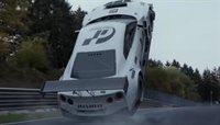 Vibrante tráiler Gran Turismo: David Harbour entrena a 'gamers' para convertirlos en pilotos profesionales