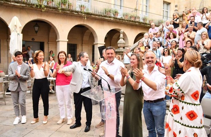 Mitin de cierre del PSdeG, con el secretario xeral, Valentín González Formoso, en Ourense, para la campaña de las generales del 23 de julio