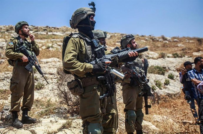 Archivo - Imagen de archivo de un militar israelí 