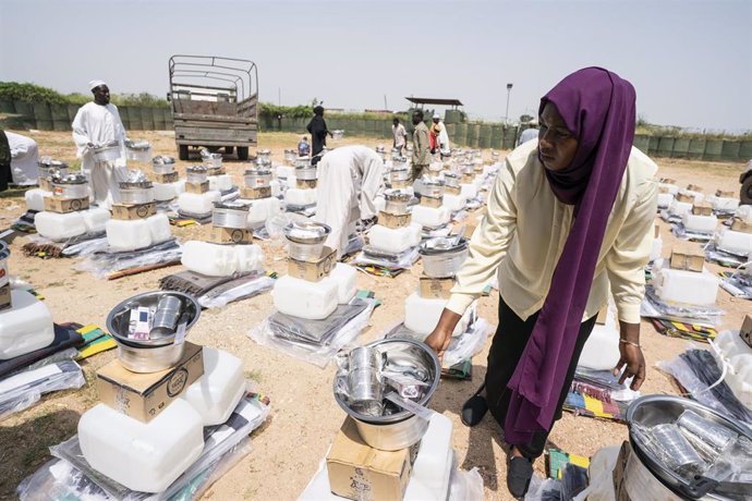 Archivo - Imagen de archivo de desplazados en Darfur