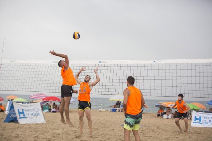 Archivo - Imagen del circuito de voley playa de la Diputación.
