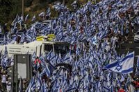Más de 200.000 manifestantes israelíes exigen paralizar la reforma judicial de Netanyahu