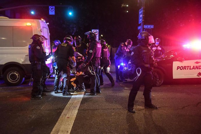 Archivo - Policía de la ciudad de Portland en el estado de Oregón, Estados Unidos