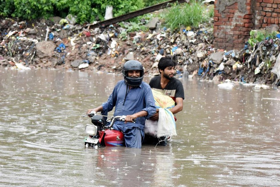 Inundaciones en Lahore, Pakistán.