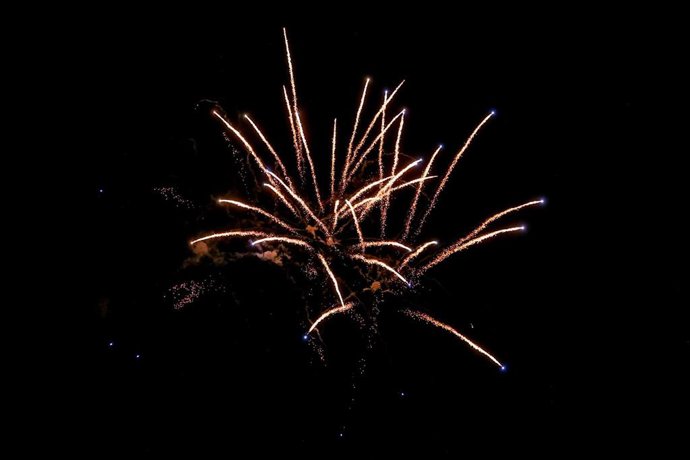 Archivo - Fuegos artificiales 