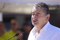 Sanz valora la "masiva" participación: "Es una imagen histórica de la fortaleza de nuestra democracia"