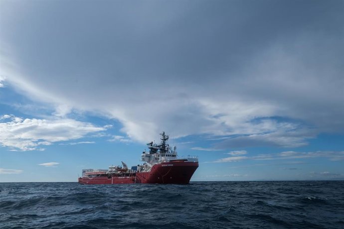 Archivo - El barco de rescate 'Ocean Viking', de SOS Mediterranée 