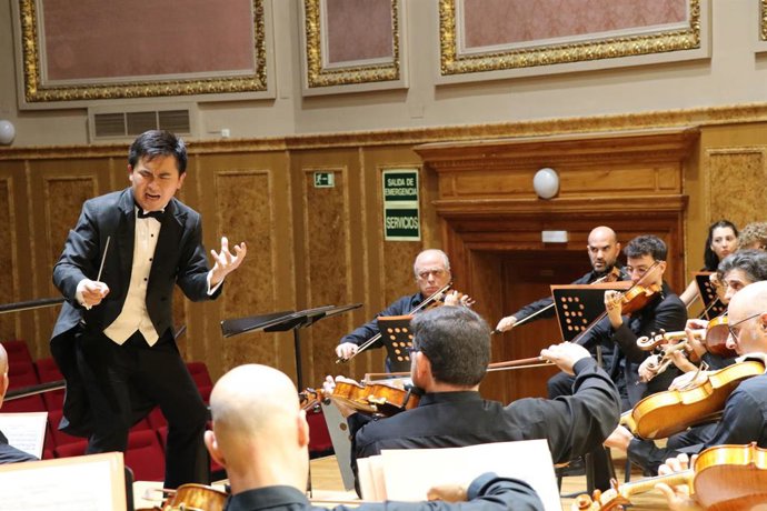 Brian Liao es el nombre del ganador de la segunda edición del Concurso Internacional de Dirección de Orquesta 'Llíria City Of Music',