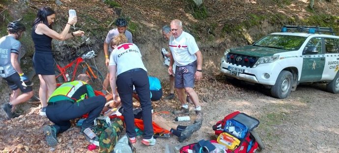 Evacuado con un helicóptero de la Guardia Civil un participante en la BTT Valle de Ezcaray, que ha ingresado en la UCI