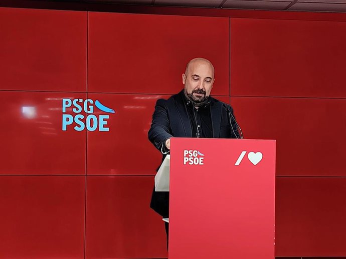 El secretario de Organizaicón del PSdeG, Valentín González Formoso, en rueda de prensa