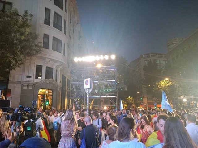 Ambiente durante el seguimiento de la jornada electoral de los comicios generales en la sede del PP en la calle Génova, a 23 de julio de 2023, en Madrid (España). 