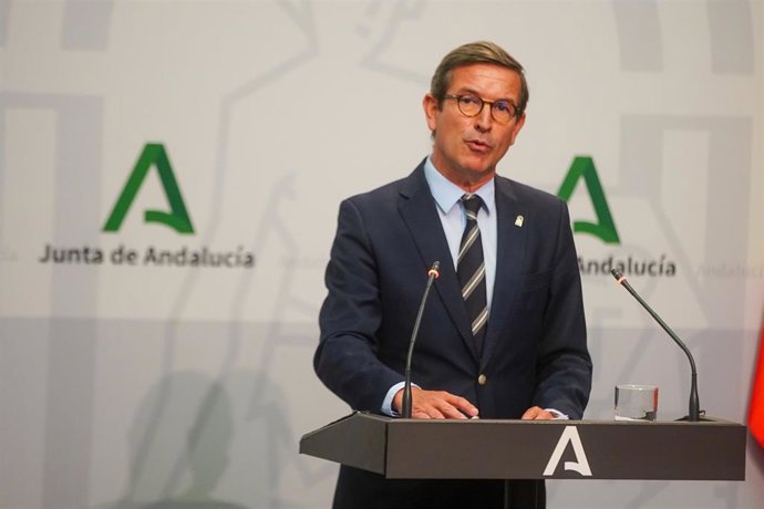 Archivo - Imagen de archivo del consejero de Industria, Energía y Minas, Jorge Paradela. 