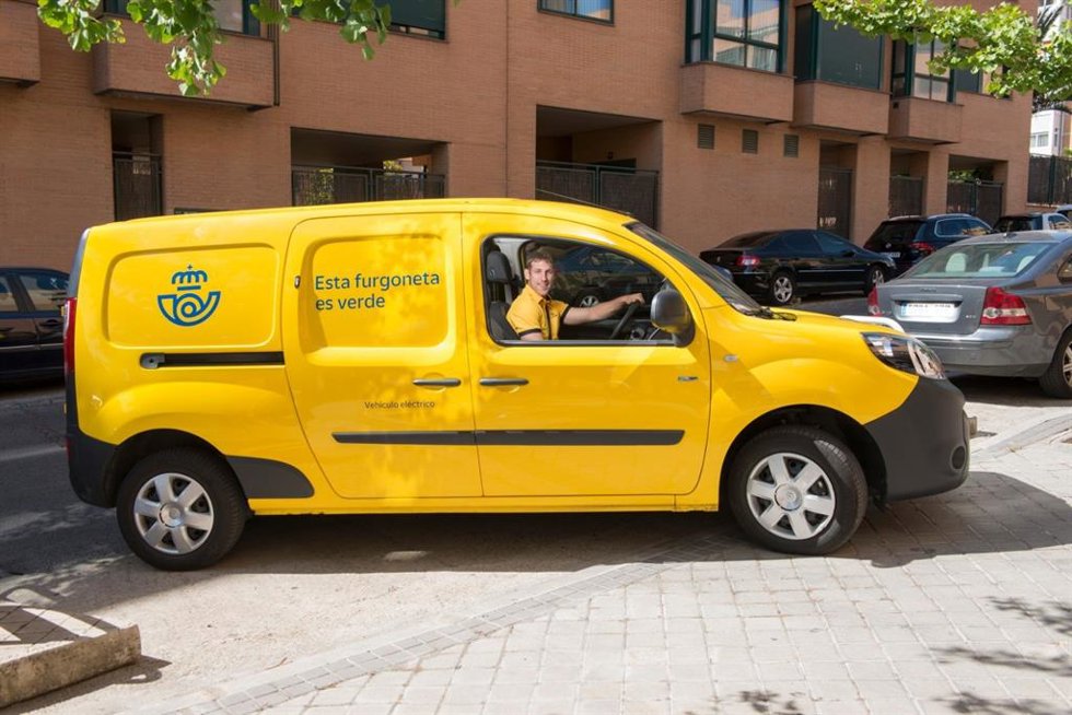 Archivo - Flota eléctrica de Correos