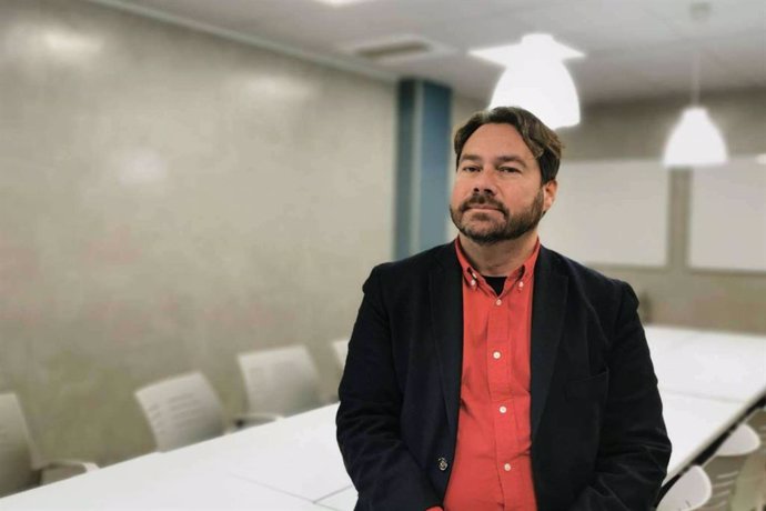 Entrevista con el experto en ciberseguridad D. Ángel González, director de NOÁTICA.