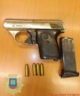 La Policía Local de Logroño detiene a un individuo por amenazar con una pistola a varias personas