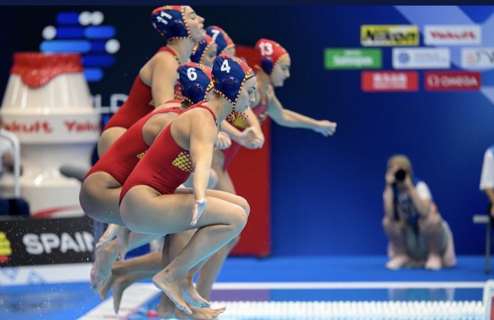 El equipo español femenino de waterpolo en el Mundial de natación de Fukuoka 2023