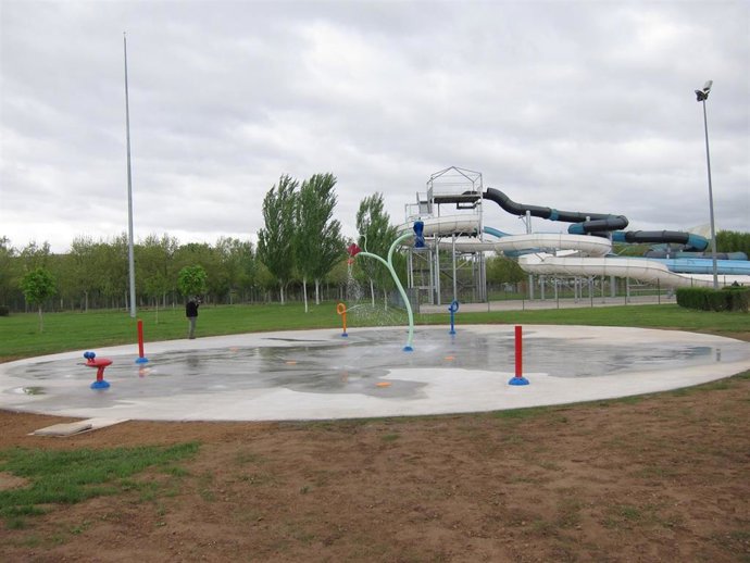 Archivo - Las Norias estrenará esta temporada un nuevo parque acuático, tras una inversión municipal de 165.000 euros