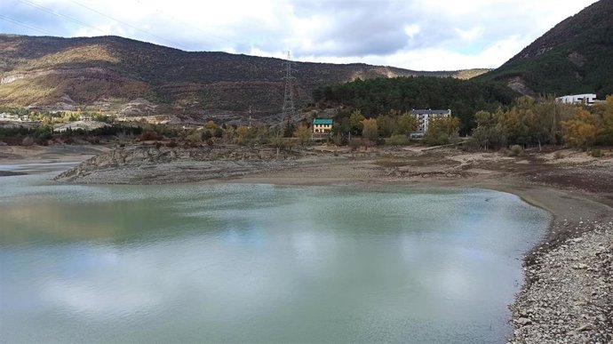 Los embalses de la cuenca del Ebro se encuentran al 52% de su capacidad.