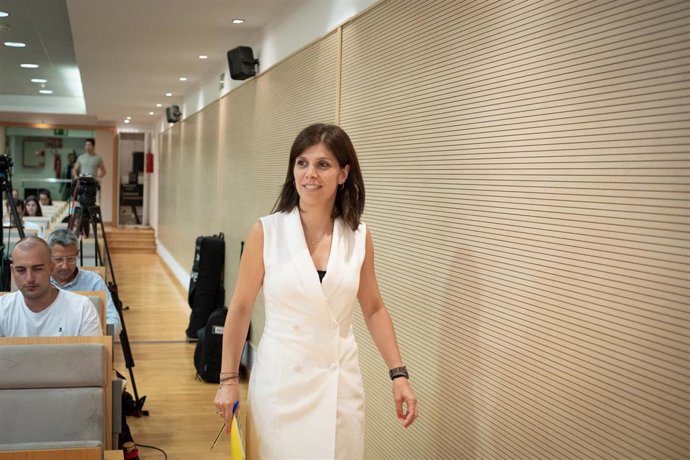 La portavoz de Esquerra Republicana (ERC) en el Parlamento de Cataluña, Marta Vilalta, llega a la rueda de prensa para valorar los resultados tras las elecciones generales del 23J, a 24 de julio de 2023, en Barcelona, Cataluña (España). 